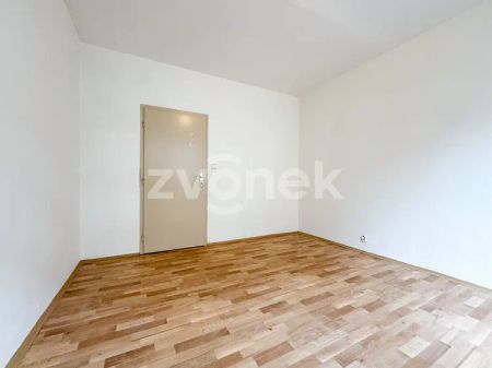 2+1 Zlín - Větrná, po rekonstrukci, klidná lokalita, ihned - Photo 3