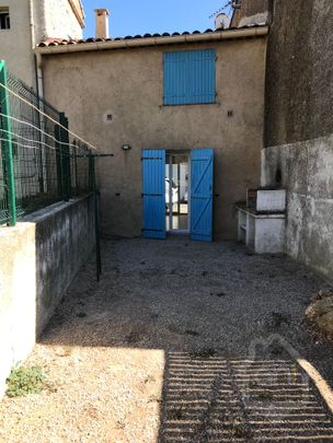 Maison de village T3 avec jardin à SEILLONS, - Photo 1