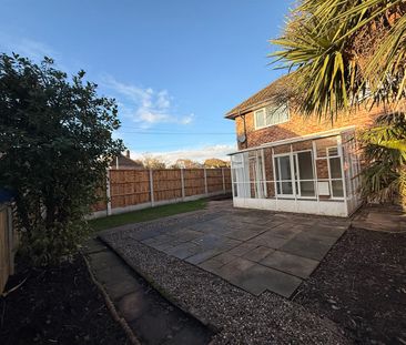 Ince Avenue, Wirral - Photo 3