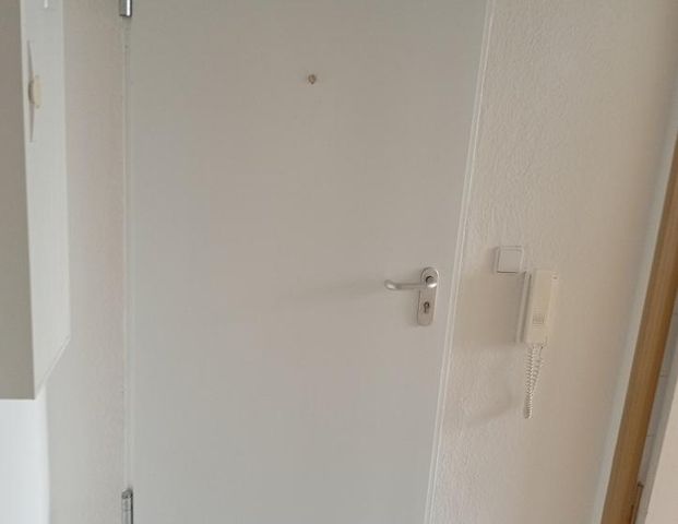 2Zi-Whg; ca 52,71m², 781€ NKM Buckow sofort, befr. bis 30.06.27 - Foto 1