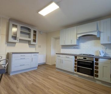 3 bedroom detached house to rent - Photo 6