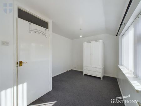 3 bedroom terraced house to rent - Photo 3