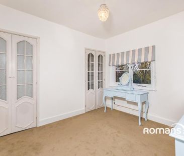 3 bedroom detached house to rent - Photo 4