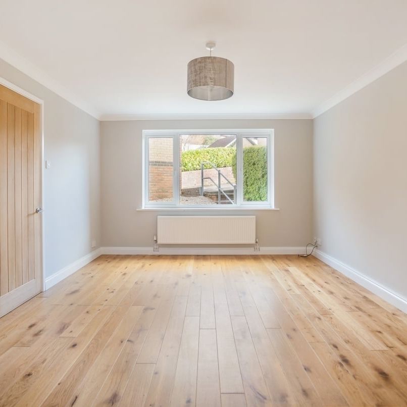 4 bedroom detached house to rent - Photo 1