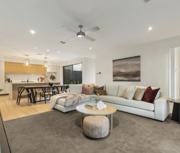 CONTEMPORARY LIFESTYLE ON THE BEACH EDGE! - Photo 4