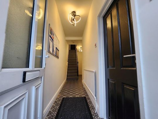 1 bedroom in a house share to rent - Photo 1