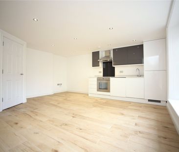 Montpellier Drive, - Photo 6