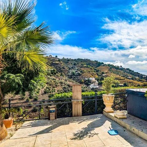 Alquiler de casa o chalet independiente en Camino de Corca - Photo 1