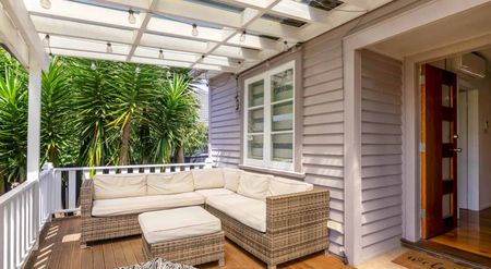 Amazing Family Home - Photo 5