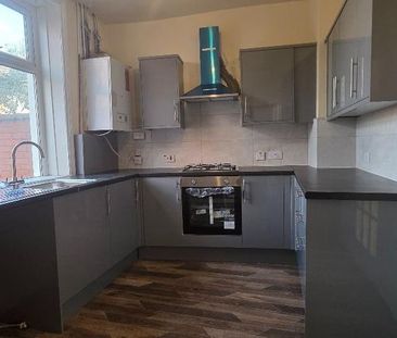 2 bedroom terraced house to rent - Photo 3