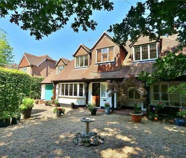 Broadoak Cottage, Bonsey Lane, Woking, Surrey, GU22 - Photo 4