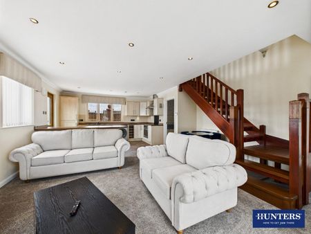 3 bedroom Bungalow To Let - Photo 3