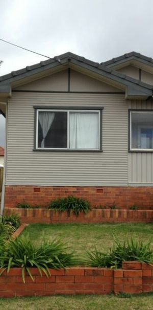 1B Brodribb Street, Toowoomba City - Photo 1