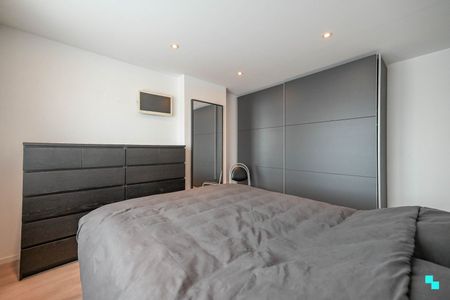 Recent gerenoveerde gezinswoning te Sint-Eloois-Winkel - Foto 4