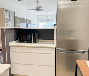 Apartamento de alquiler en Tramuntana, Playa del Puig - Photo 4