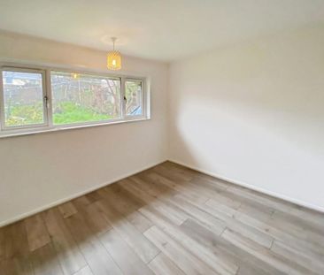 2 bedroom detached bungalow to rent - Photo 4