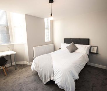 3 bedroom apartment to rent - Photo 4