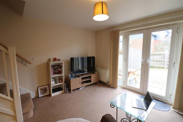 2 BED House To rent - Photo 1