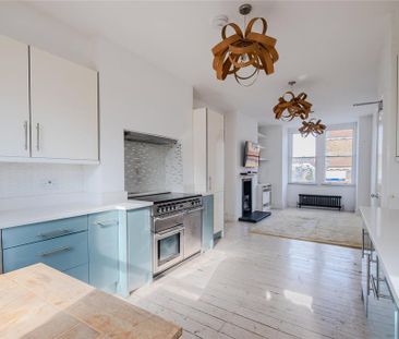 3 bedroom maisonette to rent - Photo 2