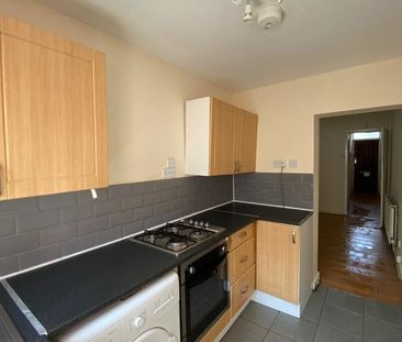 Room in a Shared House, Manchester, M14 - Photo 2