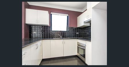 Oversized Two-Bedroom Apartment - Photo 5