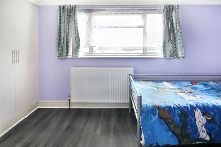 St Pauls Avenue, HARROW, HA3 - Photo 2