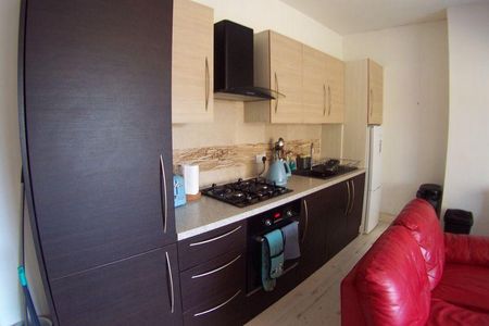 1 bedroom apartment to rent - Photo 4