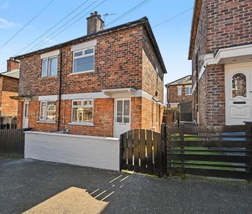 40 Dhu Varren Crescent, Belfast, BT13 3FL - Photo 2