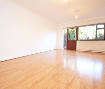 3 bedroom terraced house to rent - Photo 4