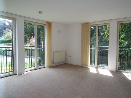 Hermitage Court, Leicester, LE2 - Photo 2