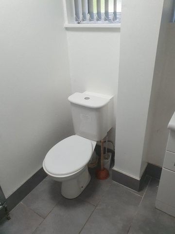 3 bedroom house share to rent - Photo 3