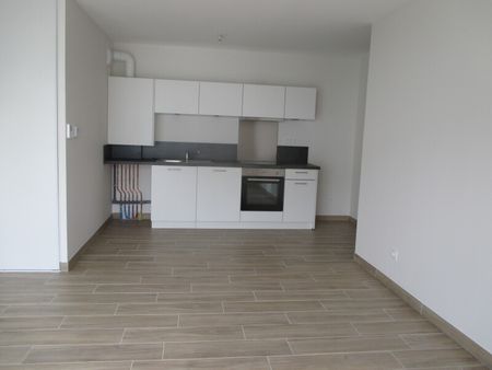 Location Appartement 3 pièces 66m² ST JEAN LE BLANC 45650 - Photo 5