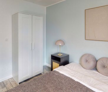 DESCROIZILLES Roommate 5 Bedrooms at Rouen - Photo 1