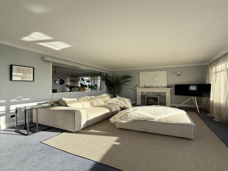 1 bedroom in a flat share to rent - Photo 4