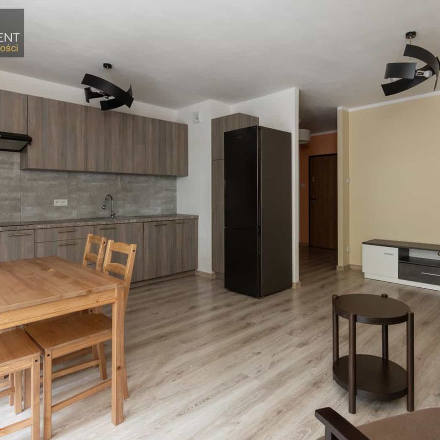 Przestronne mieszkanie 52 m2 z oddzielną sypialnią przy ul. Wrocławskiej - Photo 1