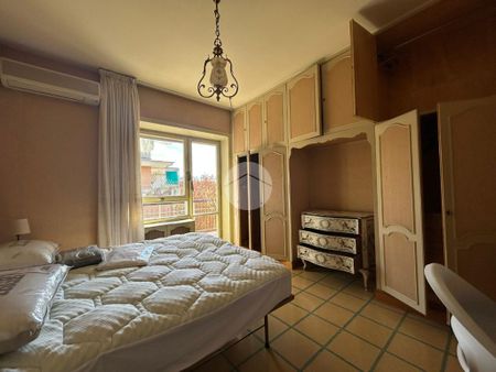 5 locali in affitto - Photo 2