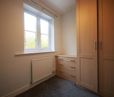 5 Bedroom Detached To Let - Photo 4