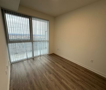 For Lease - 8 Interchange Way Unit# 5205, Vaughan, Ontario - Photo 6