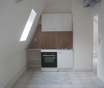 A LOUER APPARTEMENT PROCHE CENTRE VILLE ET GARE ST QUENTIN 02100 - Photo 3