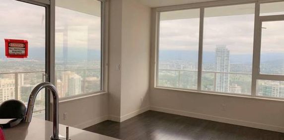 **Gold House**2BR 2BATH at Heart of Metrotown - Photo 2