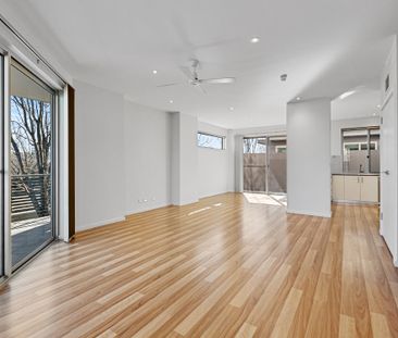 Stunning Designer Townhouse! - Photo 2