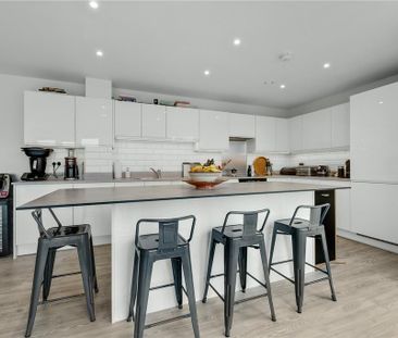 3 bedroom penthouse to rent - Photo 6