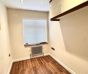 4 bedroom terraced house to rent - Photo 6