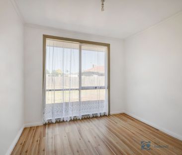 Charming and Conveniently Located 3-Bedroom Home - Photo 5