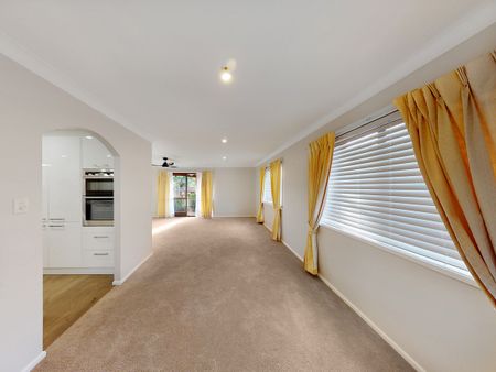 Spacious Family Home with Pool & Ducted Air for All-Season Living! - Photo 4