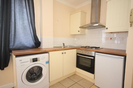 1 bedroom flat to rent - Photo 5