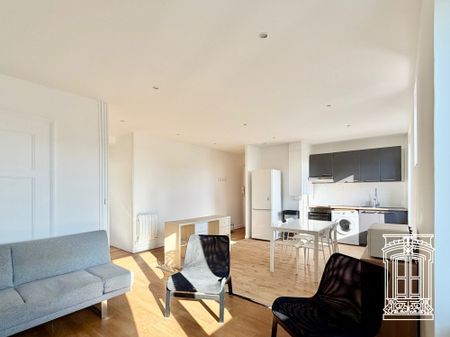 Location Appartement 2 pièces 55m² LYON 6ème - Photo 2