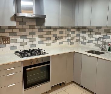 1 Bed Flat, Stately Court, LU3 - Photo 4