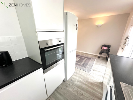 2 bedroom flat to rent - Photo 2