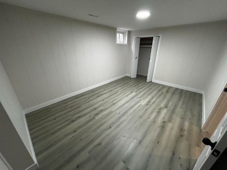 For Lease - 670 Emerson Court Unit# Basement, Oshawa, Ontario - Photo 2